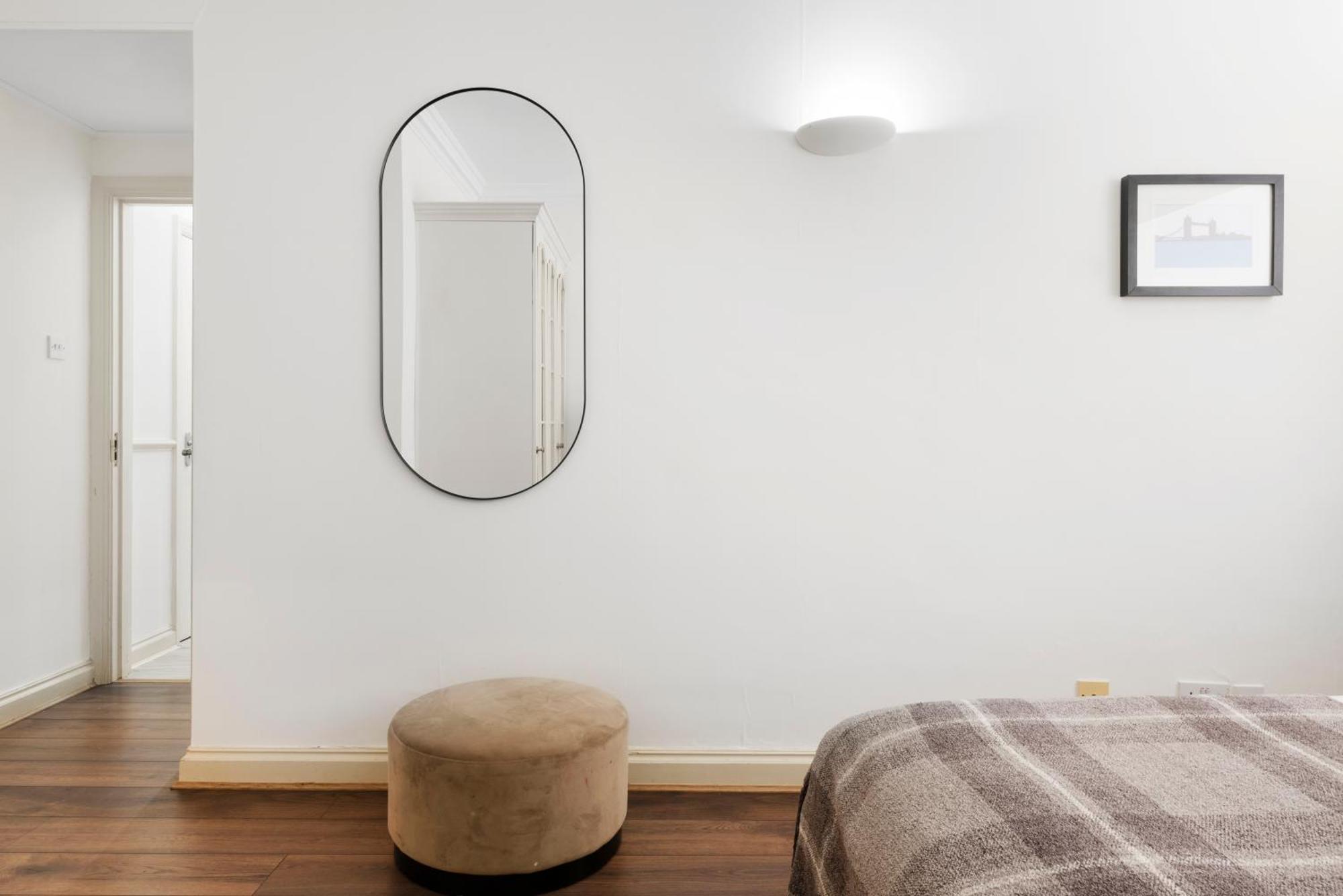 Apartment Mayfair Mews Apartment- 2 Bed 3 *